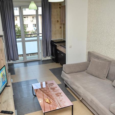 Cozy Apartments - Яш Екстериор снимка
